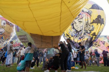 Wonosobo, 2 Nisan 2025. Sıcak Hava Balon Kültür Festivali