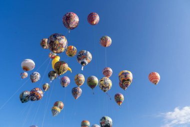 Wonosobo, 2 Nisan 2025. Sıcak Hava Balon Kültür Festivali