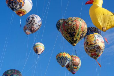 Wonosobo, 2 Nisan 2025. Sıcak Hava Balon Kültür Festivali