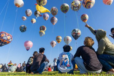 Wonosobo, 2 Nisan 2025. Sıcak Hava Balon Kültür Festivali