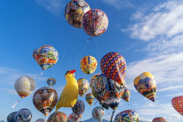 Wonosobo, 2 Nisan 2025. Sıcak Hava Balon Kültür Festivali