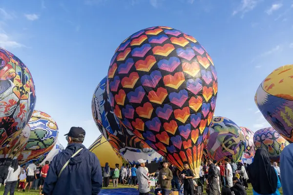 Wonosobo, 2 Nisan 2025. Sıcak Hava Balon Kültür Festivali