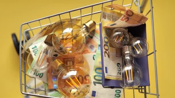 Custos Electricidade Pagamento Facturas Electricidade Nos Países Lâmpadas Notas Euro — Vídeo de Stock