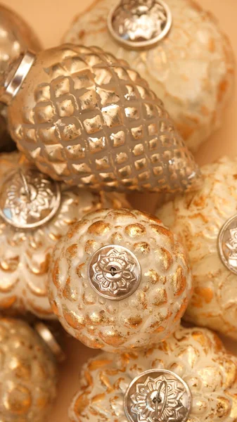 Kerst Behang Gouden Kleuren Gouden Ballen Textuur Kerst Boom Decoraties — Stockfoto