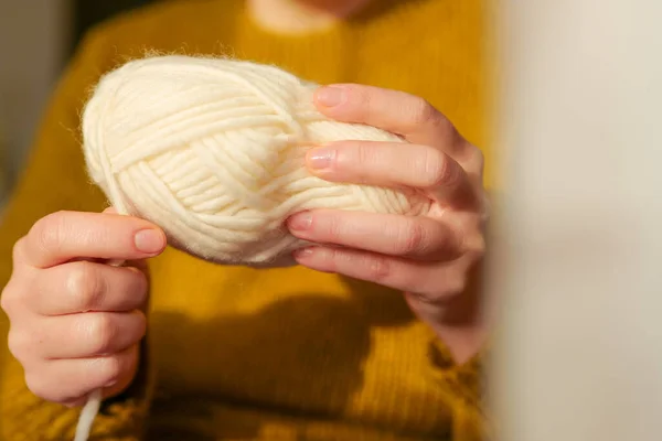 Knitting Hobby Skeins Yarn Beige Colour Hands Mustard Wool Sweater — Stock Photo, Image