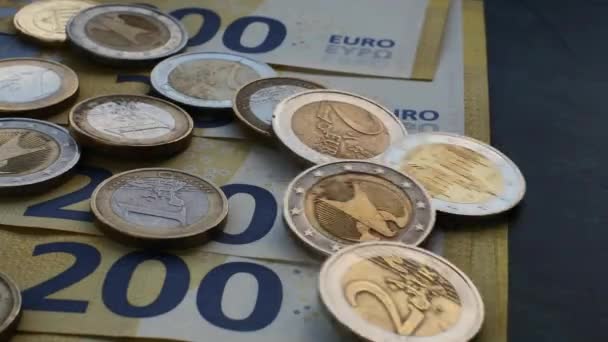 Euro Money Falling Euro Coins Bills Slow Motion Footage — Vídeo de stock