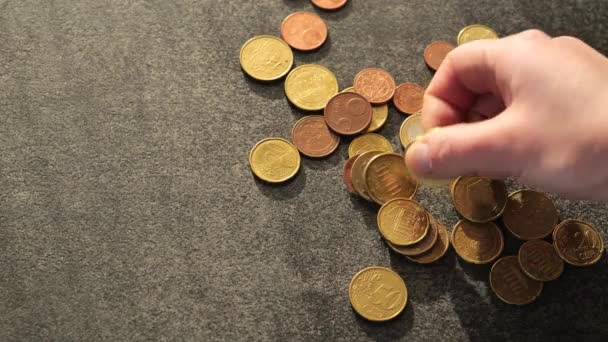 Recuento Monedas Mano Recoge Centavos Euro Moción Lenta Falta Dinero — Vídeo de stock