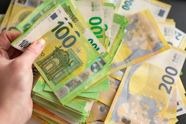 100 지폐는 연합의 화폐이다 Eurozone Salary 에서의 유럽에서의 Money 재활용 — 스톡 사진