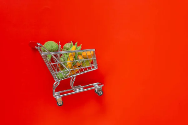 Food Prices Vegetables Fruits Price Increase Food Crisis Supermarket Trolley Лицензионные Стоковые Изображения