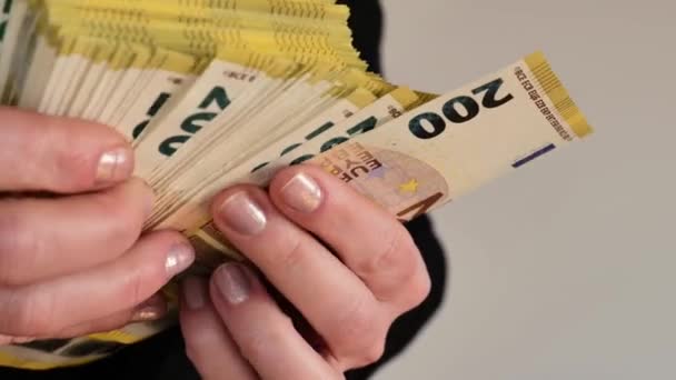 Money Hands Euros Contando Dinero Pila Billetes Volteando Las Manos — Vídeos de Stock