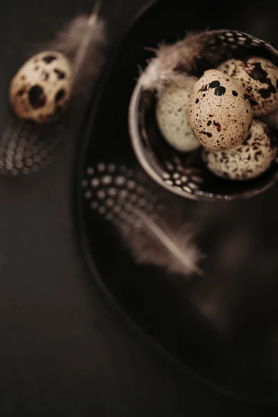 Farm Quail Eggs Set Black Ceramic Plate Black Slate Background — Stock Photo, Image