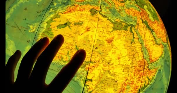 Interactieve Geografie Zoeken Naar Land Onderwijsreis Globe Turns Searches Country — Stockvideo