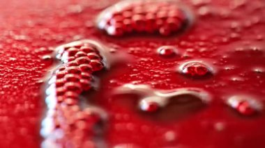 Kanlı çizgiler. Koyu kırmızı kan ve kan kabarcıkları. Ürkütücü kanlı duvar kağıdı. Suç geçmişi. Cinayet ve suç kavramı.. 