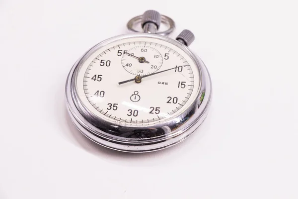 Alte Antiquarische Uhr Auf Weißem Hintergrund — Stockfoto