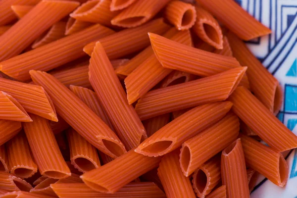 Surowy Widok Czerwone Spaghetti Wegetariańskie Jedzenie — Zdjęcie stockowe
