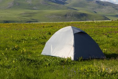 Mavi çadır, dağcılık ve kamp.