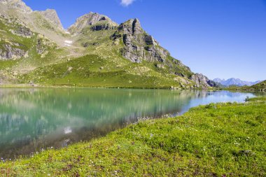 Svaneti, Gürcistan 'daki Okrotskali Gölü