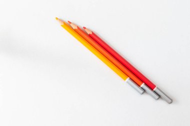 Renkli ve çok renkli kalem arkaplanı