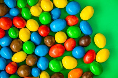 Renkli şekerler, çok renkli gradyanlar