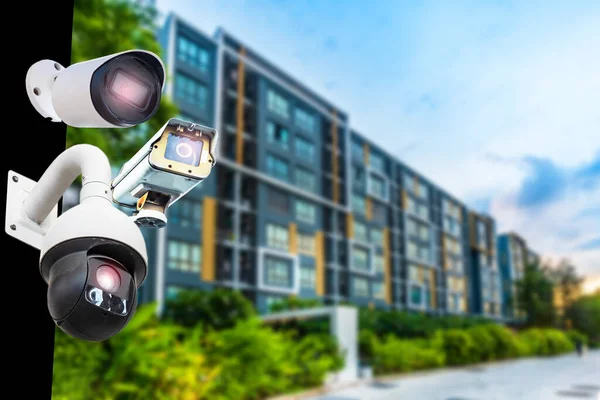 Multi-angle CCTV system on condos, corridors, residential houses, blurred background poles, background blast cipping path