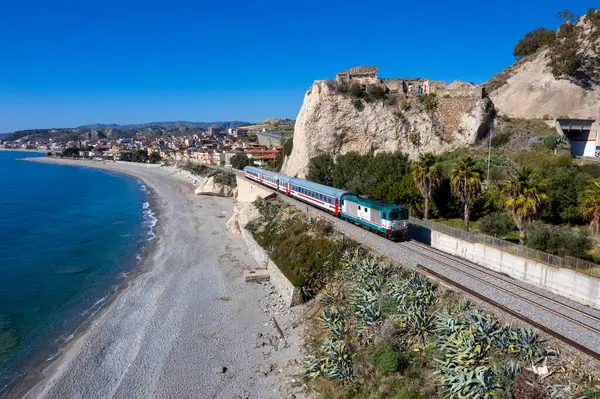 Calabria 'nın Taranto kıyı şeridinde IC hizmeti