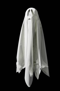 Korkunç Cadılar Bayramı hayaleti siyah arka planda izole edilmiş.