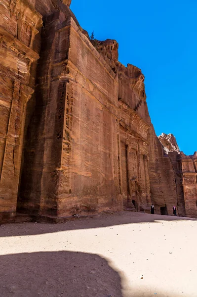 Längs Klippan Som Leder Till Finansbyggnaden Den Antika Staden Petra — Stockfoto