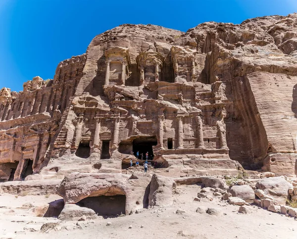 Mot Kungliga Gravar Ristade Klippan Ansikte Den Antika Staden Petra — Stockfoto