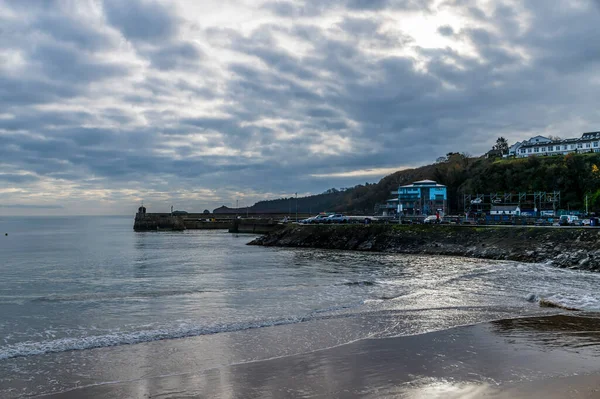 Una Vista Desde Playa Hacia Puerto Saundersfoot Gales Invierno —  Fotos de Stock