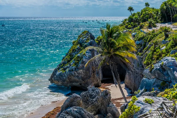 View Cliff Top Rocky Shore Mayan Settlement Tulum Mexico Sunny — Stock Photo, Image