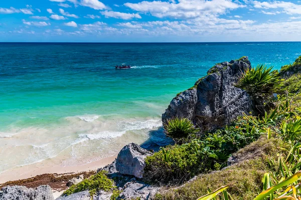 View Cliffs Coastline Mayan Settlement Tulum Mexico Sunny Day — Stock Photo, Image
