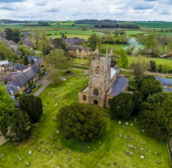 Letecký Pohled Východ Nad Kostelem Obcí Chipping Warden Velká Británie — Stock fotografie