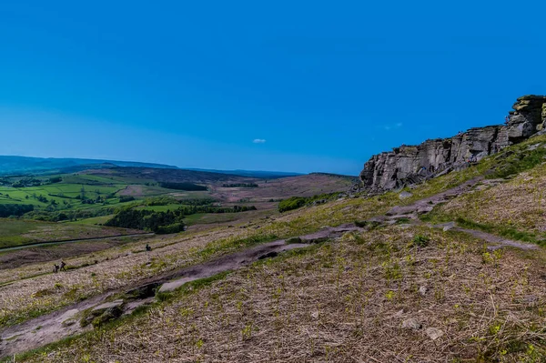 Kilátás Vezet Stanage Edge Escarpment Peak District Egyesült Királyságban Nyáron — Stock Fotó