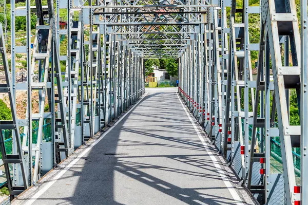 Stock image A view on the Dragoti bridge over the Vjosa River at Tepelena, Albania in summertime