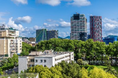 Arnavutluk 'un orta Tiran kentinde Tiran Piramidinden bir manzara