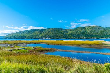Sonbaharda Kanada, Nova Scotia 'daki İngiliz Feribotu' nun kuzey kıyısındaki havuz manzarası.