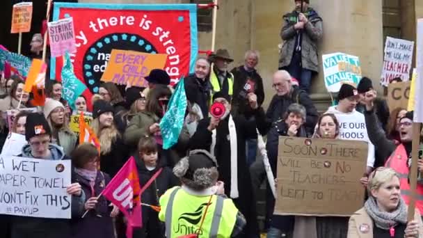 Oxford Feb 2023 Striking Teachers Other Public Sector Workers March — Stock video