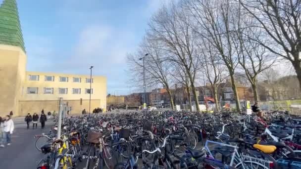 Oxford Reino Unido Enero 2024 Gente Deja Las Bicicletas Cerca — Vídeos de Stock