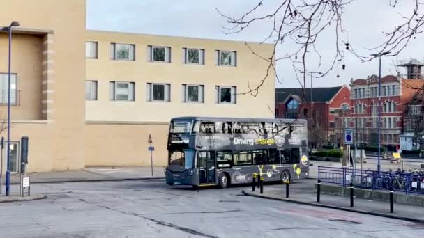 Oxford Reino Unido Jan 14Th 2024 Autobuses Que Vienen Salen — Vídeos de Stock