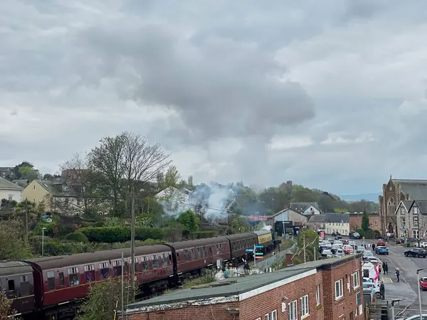 Watchet, İngiltere, 15 Mart 2025. Watchet buhar treni, kıyı köyü, Somerset sahili, İngiltere