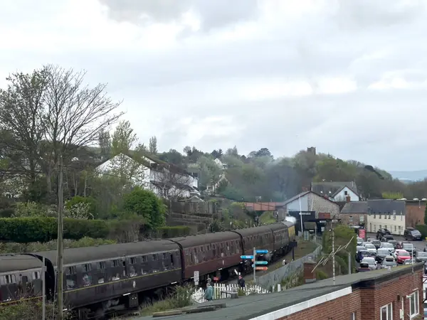 Watchet, İngiltere, 15 Mart 2025. Watchet buhar treni, kıyı köyü, Somerset sahili, İngiltere