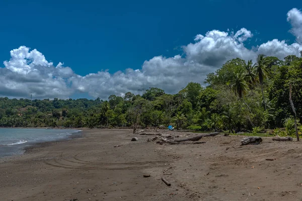Piaszczysta Plaża Małego Miasteczka Drake Bay Puntarenas Kostaryka — Zdjęcie stockowe