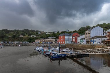 Balıkçı köyü O Barqueiro, A Coruna, Galiçya, İspanya