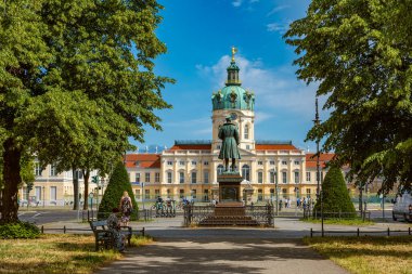 BERLİN, ALMANY-HAZİRAN 04, 2025: saray ve Charlottenburg Sarayı, Berlin