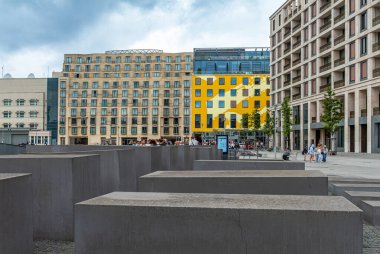 BERLİN, GERMANY-HAZİRAN 04-2025: Avrupa, Berlin, Almanya 'da Öldürülen Yahudileri Anma Töreni