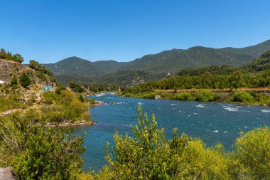 Bio Biyoloji Nehri boyunca manzara, Şili
