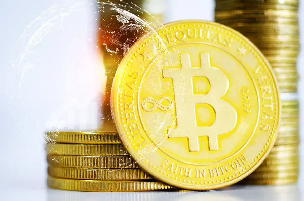 Chiudi Modello Bitcoin Valuta Crypto Foto Stock Royalty Free