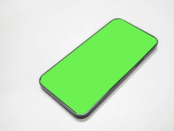 Smartphone Con Pantalla Verde Concepto Comunicación Tecnológica —  Fotos de Stock