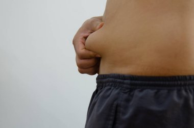 Göbek yağlı alkolik insanlar sağlıksız..