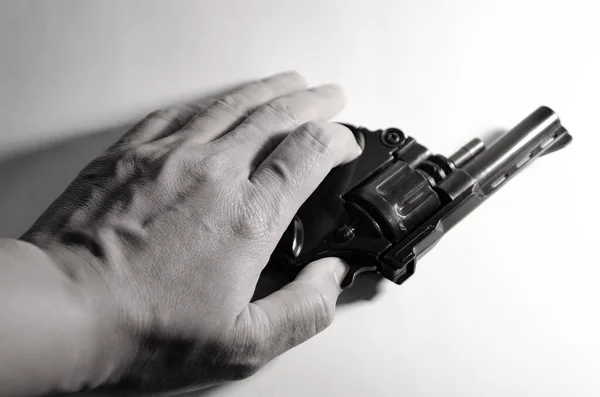 Pistola Mano Tono Scuro Nel Concetto Crimine — Foto Stock